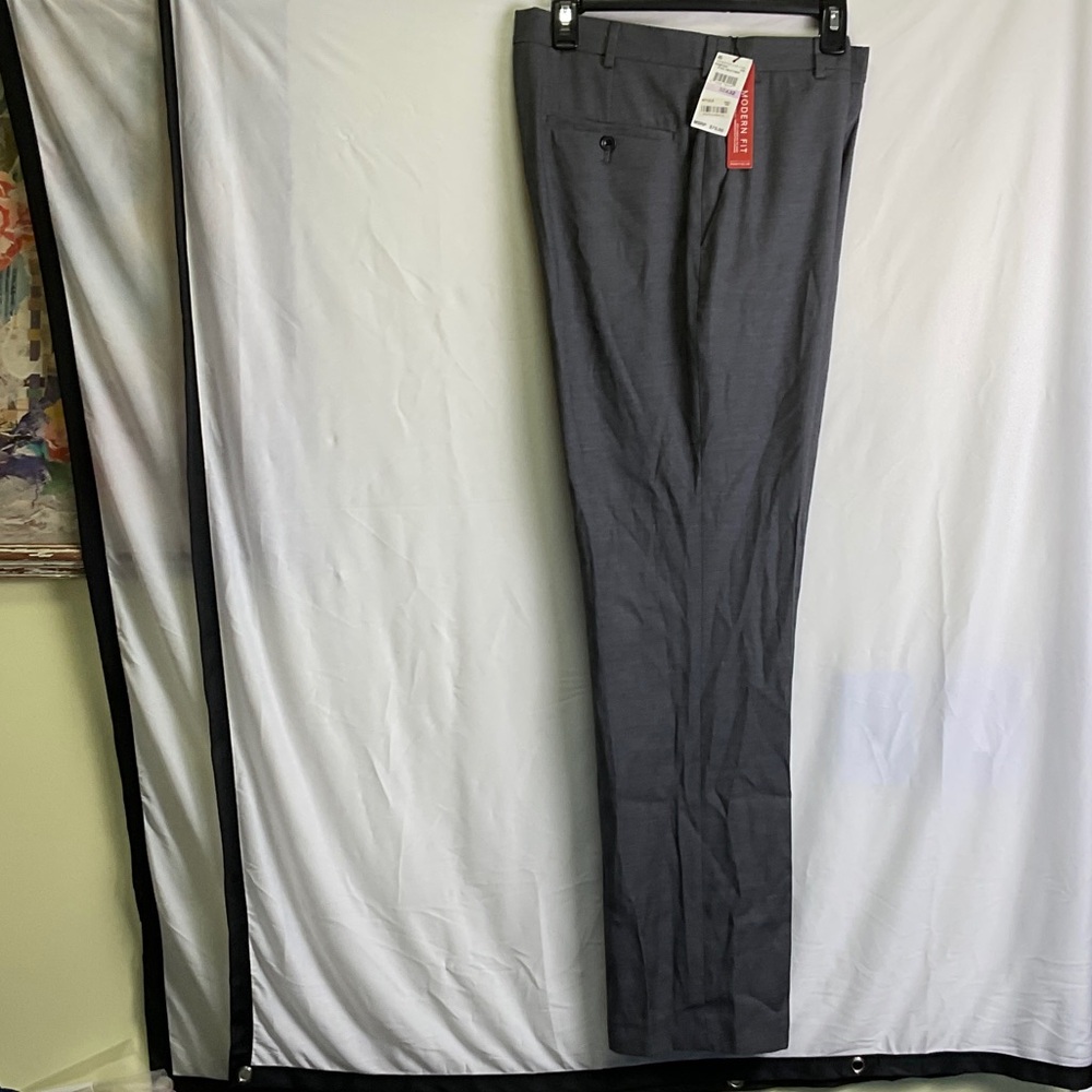 Perry Ellis Men's Heather Gray Dress Pants